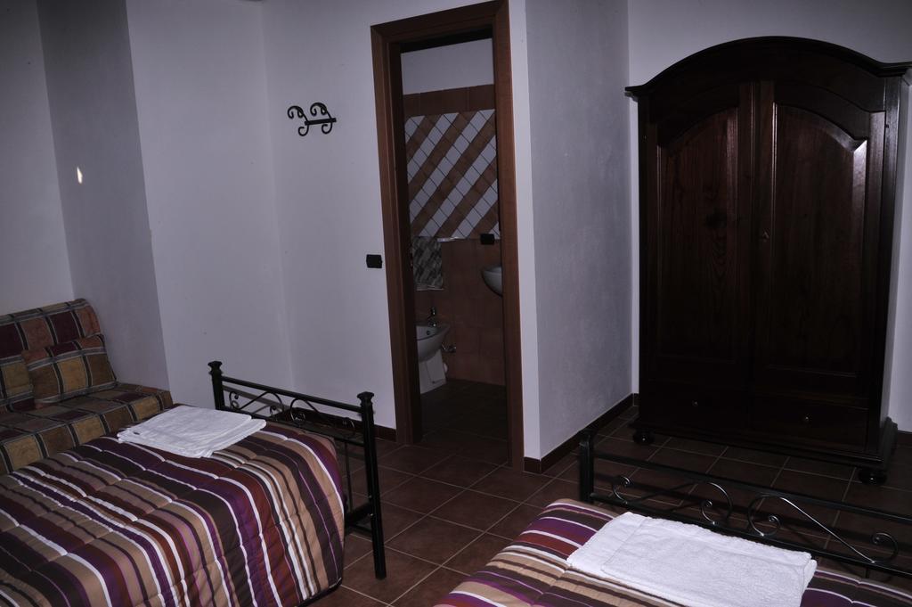 阿勃丝Agriturismo Rocca Su Moru别墅 外观 照片