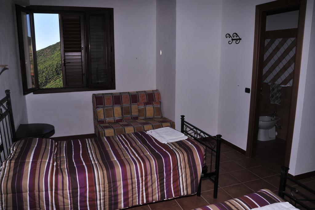 阿勃丝Agriturismo Rocca Su Moru别墅 外观 照片