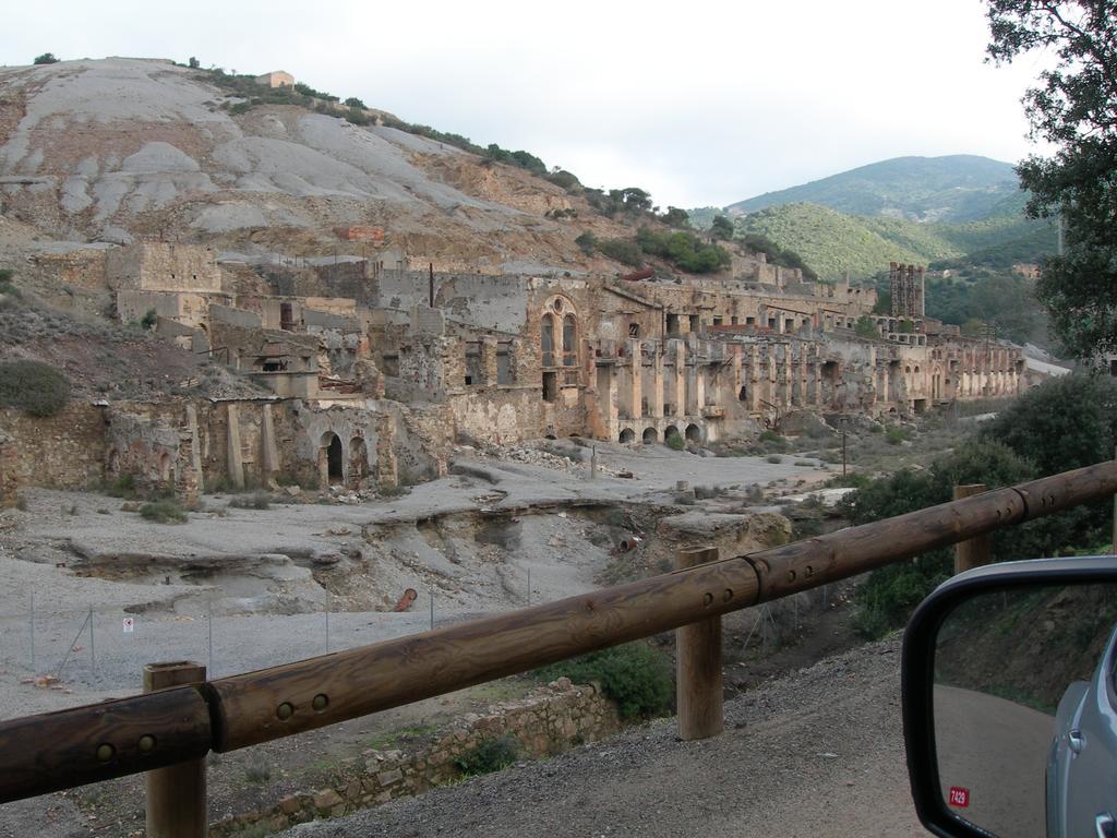 阿勃丝Agriturismo Rocca Su Moru别墅 外观 照片