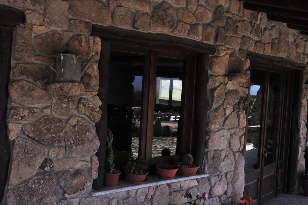 阿勃丝Agriturismo Rocca Su Moru别墅 外观 照片
